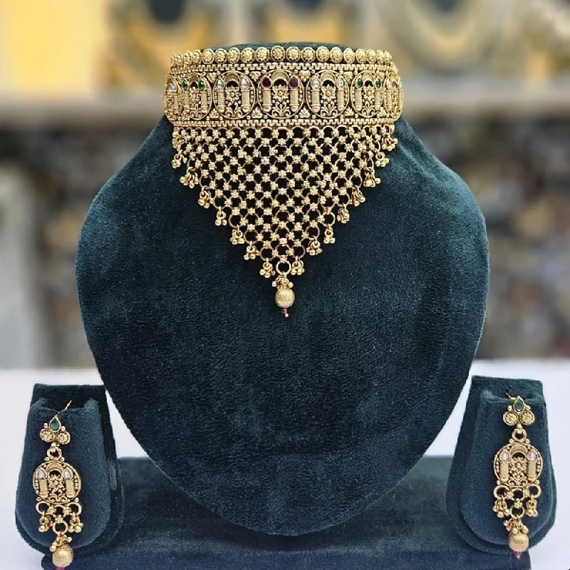 Statement Necklace for Weddings-Manisha Jewellery Gold Plated Pota Stone And Pearls Choker Necklace Set