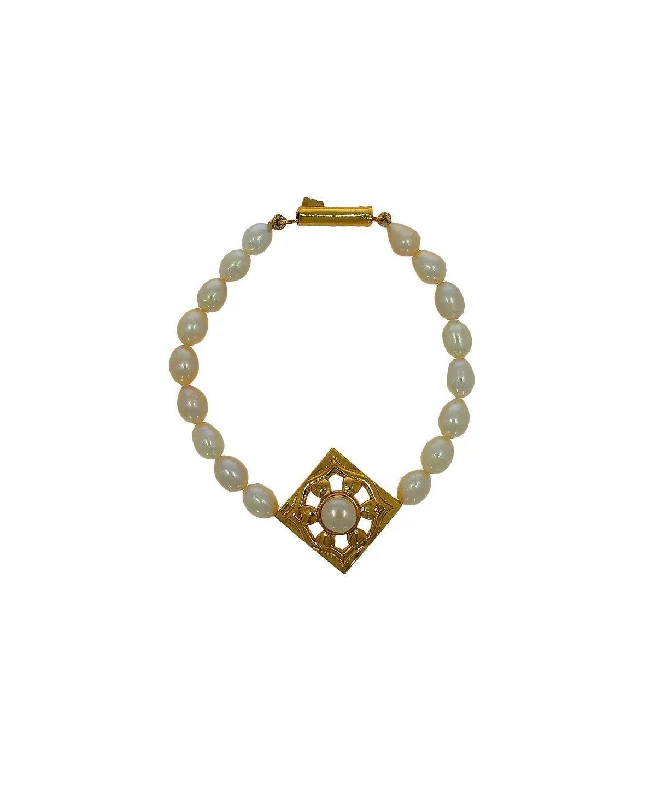 Simple Gold Cuff Bracelets-Trendy Pearl Bracelet