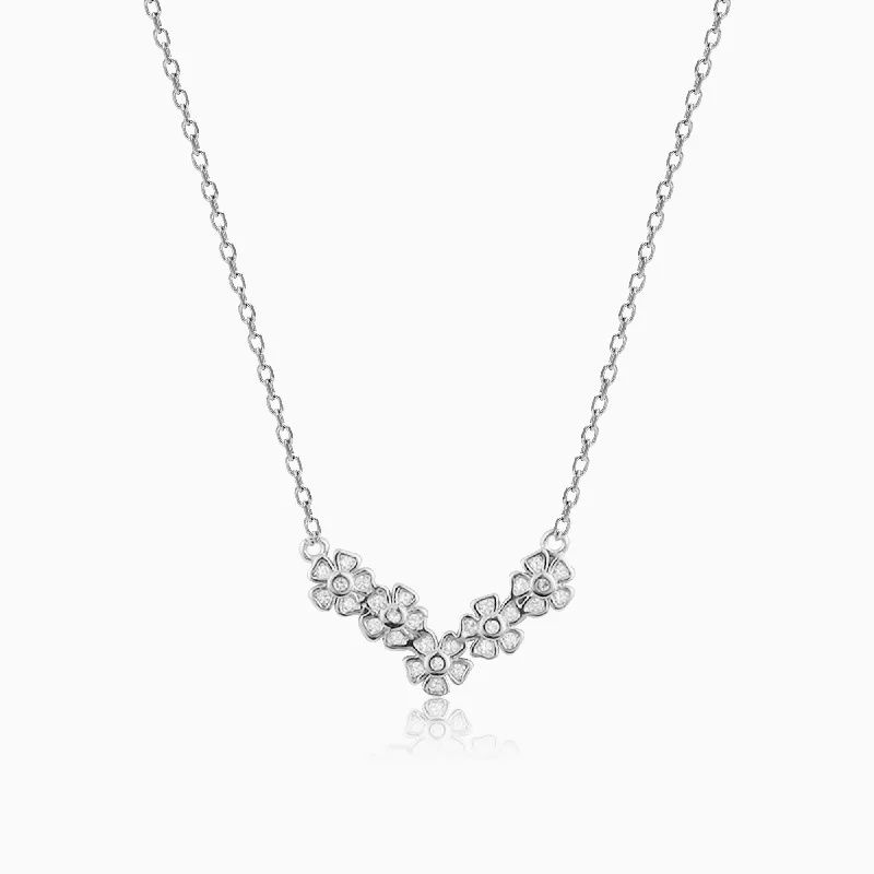 Fashionable Crystal Necklace-Silver Blooming Flower Necklace